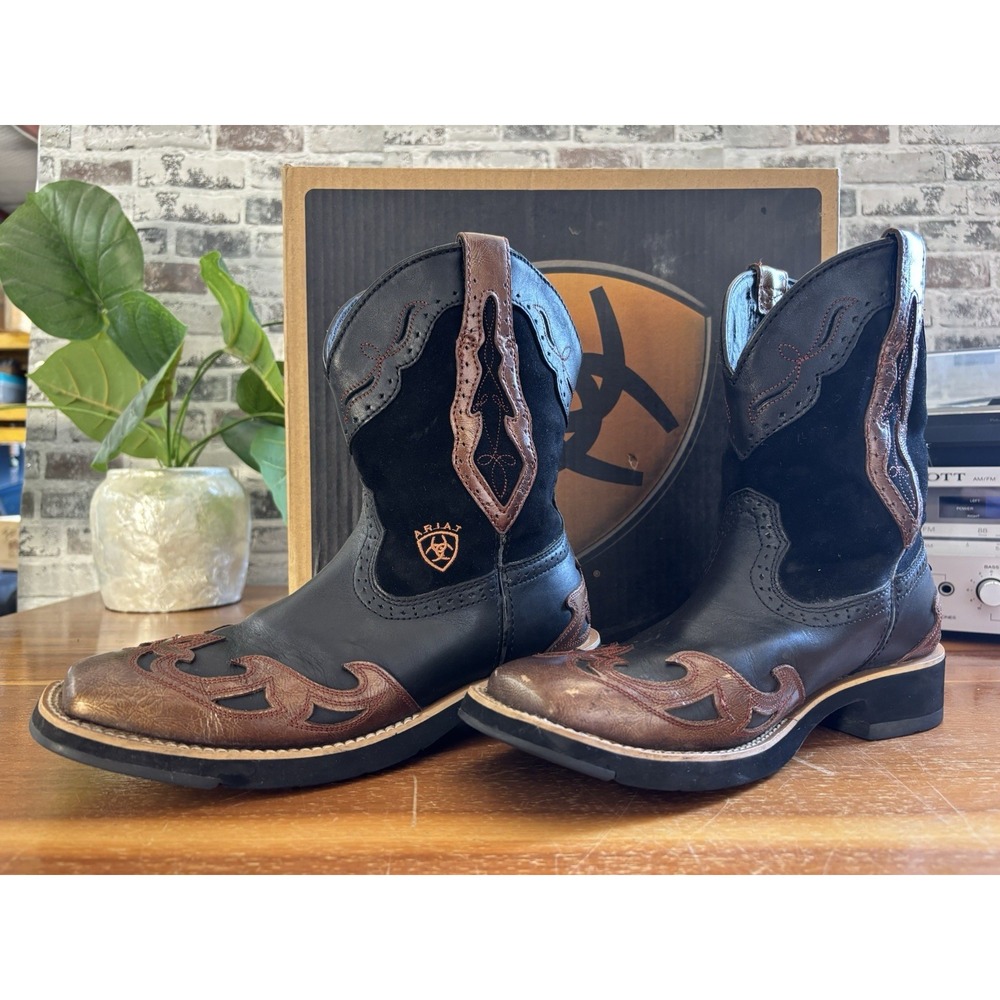 ⭐️Ariat Fatbaby Women's 7.5B⭐️Black & Brown Leather Square Toe Western Boots⭐️
